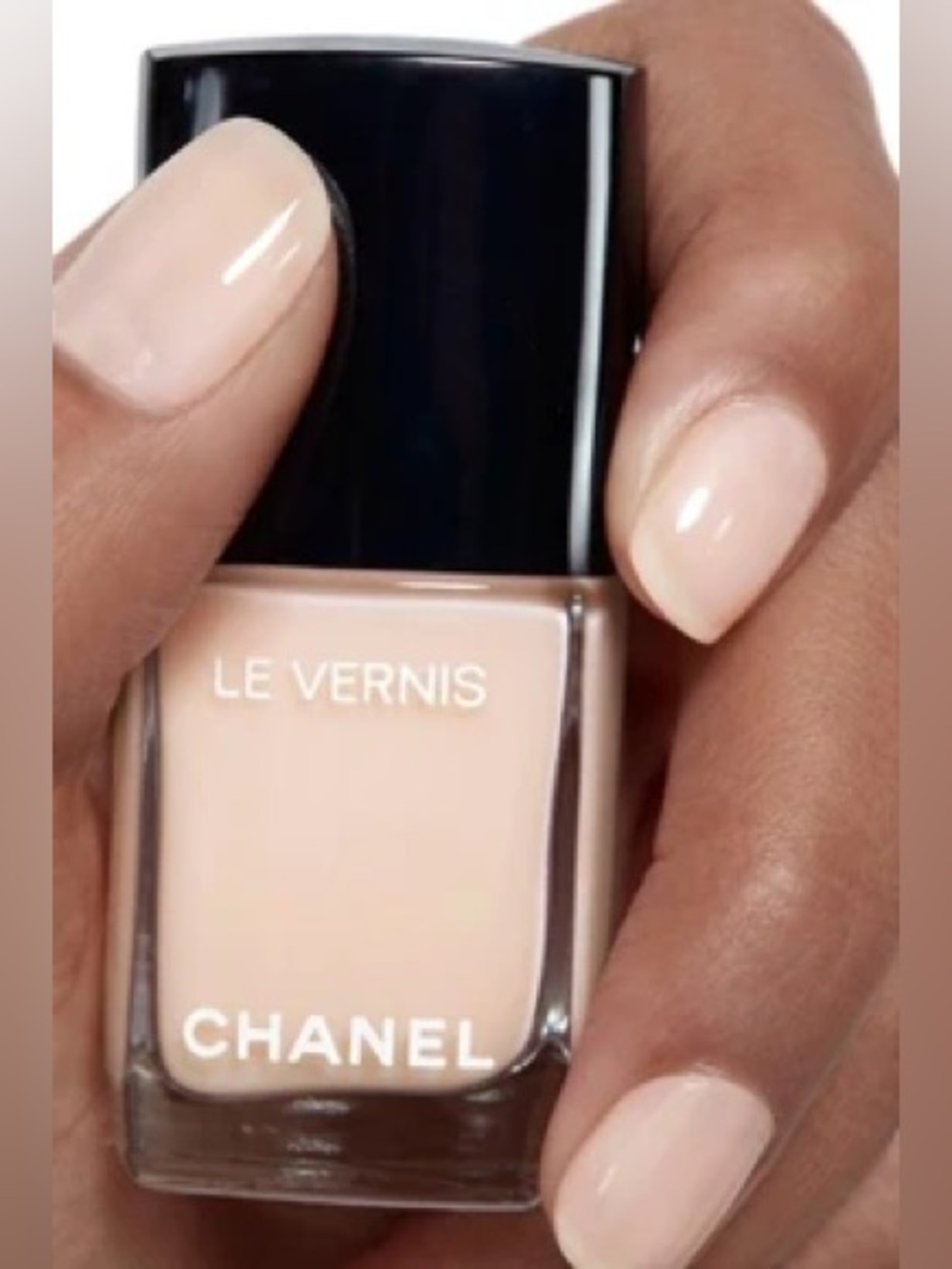 CHANEL Le Vernis Nail Polish 548 Blanc White (Beige Nude)